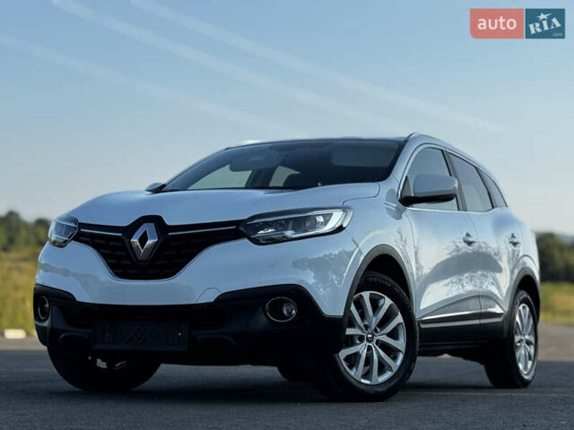 Белый Рено Kadjar, объемом двигателя 1.5 л и пробегом 155 тыс. км за 17700 $, фото 2 на Automoto.ua