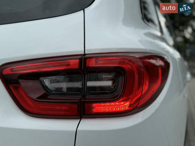 Белый Рено Kadjar, объемом двигателя 1.46 л и пробегом 158 тыс. км за 17200 $, фото 46 на Automoto.ua