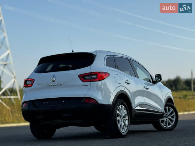Белый Рено Kadjar, объемом двигателя 1.5 л и пробегом 155 тыс. км за 17700 $, фото 28 на Automoto.ua