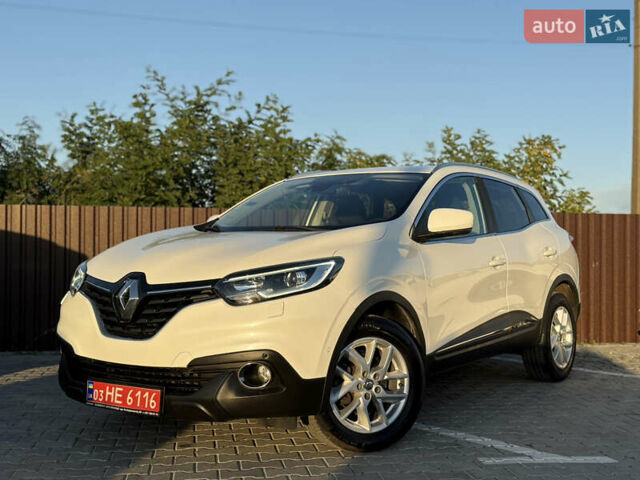 Белый Рено Kadjar, объемом двигателя 1.5 л и пробегом 219 тыс. км за 17250 $, фото 1 на Automoto.ua