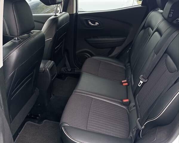 Белый Рено Kadjar, объемом двигателя 1.46 л и пробегом 182 тыс. км за 16800 $, фото 16 на Automoto.ua