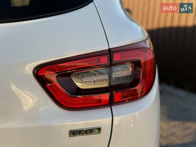 Белый Рено Kadjar, объемом двигателя 1.5 л и пробегом 219 тыс. км за 17250 $, фото 18 на Automoto.ua