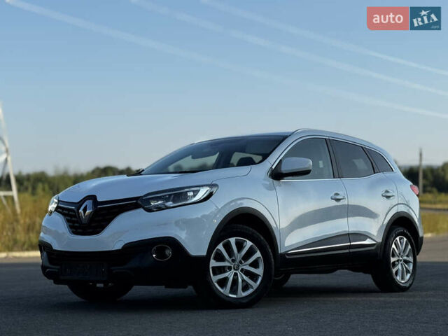 Белый Рено Kadjar, объемом двигателя 1.5 л и пробегом 155 тыс. км за 17700 $, фото 1 на Automoto.ua
