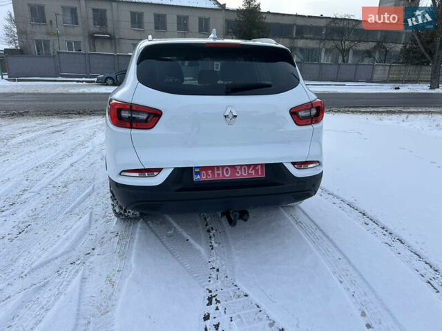 Белый Рено Kadjar, объемом двигателя 1.5 л и пробегом 216 тыс. км за 17972 $, фото 7 на Automoto.ua