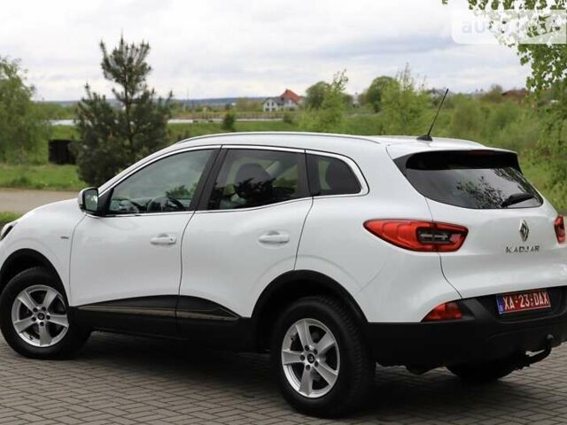 Белый Рено Kadjar, объемом двигателя 1.5 л и пробегом 152 тыс. км за 17800 $, фото 40 на Automoto.ua