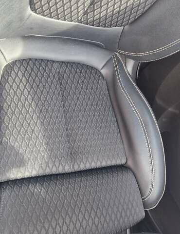 Белый Рено Kadjar, объемом двигателя 1.46 л и пробегом 181 тыс. км за 18000 $, фото 38 на Automoto.ua