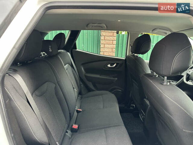 Белый Рено Kadjar, объемом двигателя 1.5 л и пробегом 217 тыс. км за 17845 $, фото 49 на Automoto.ua