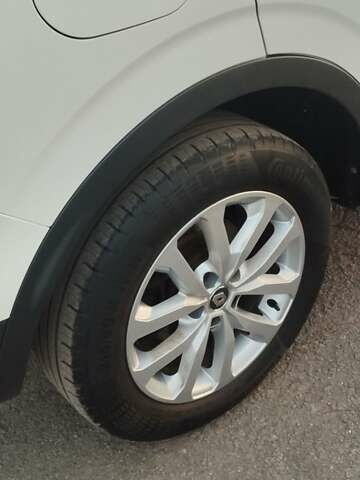 Белый Рено Kadjar, объемом двигателя 1.5 л и пробегом 103 тыс. км за 18800 $, фото 12 на Automoto.ua