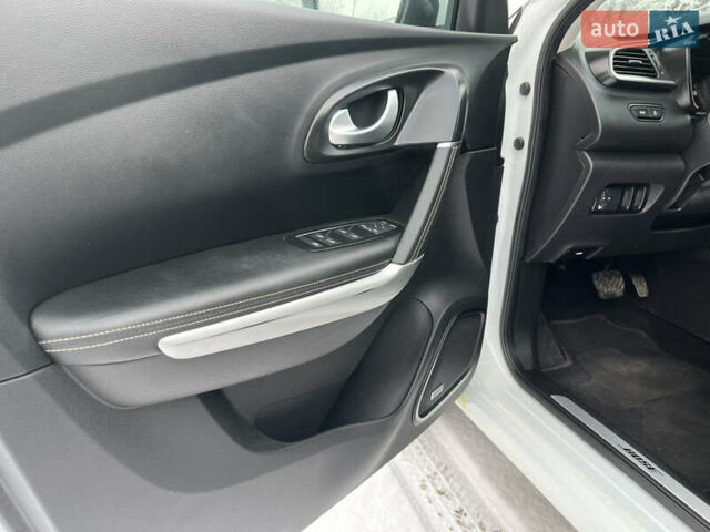 Белый Рено Kadjar, объемом двигателя 1.5 л и пробегом 178 тыс. км за 18500 $, фото 28 на Automoto.ua