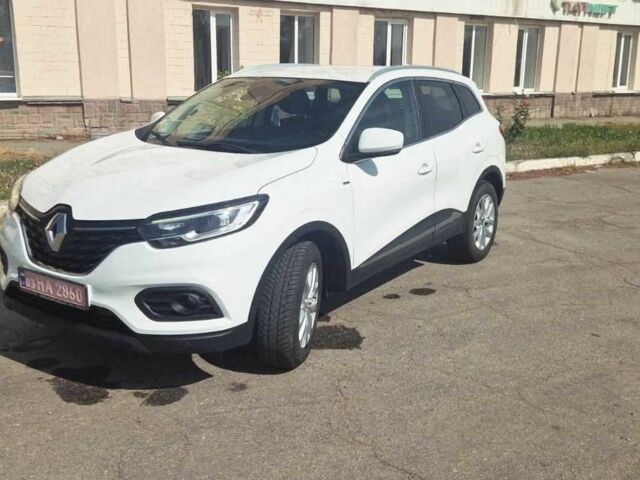 Белый Рено Kadjar, объемом двигателя 1.5 л и пробегом 181 тыс. км за 17500 $, фото 1 на Automoto.ua