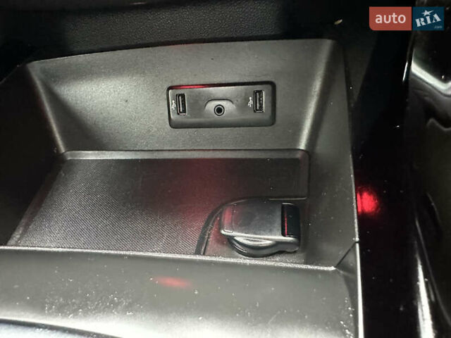 Білий Рено Kadjar, об'ємом двигуна 1.5 л та пробігом 217 тис. км за 17833 $, фото 66 на Automoto.ua