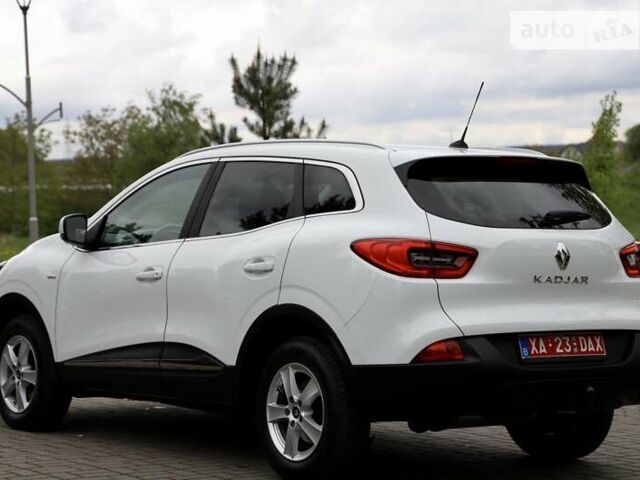 Белый Рено Kadjar, объемом двигателя 1.5 л и пробегом 152 тыс. км за 17800 $, фото 26 на Automoto.ua