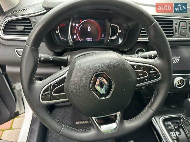 Белый Рено Kadjar, объемом двигателя 1.5 л и пробегом 217 тыс. км за 17845 $, фото 25 на Automoto.ua
