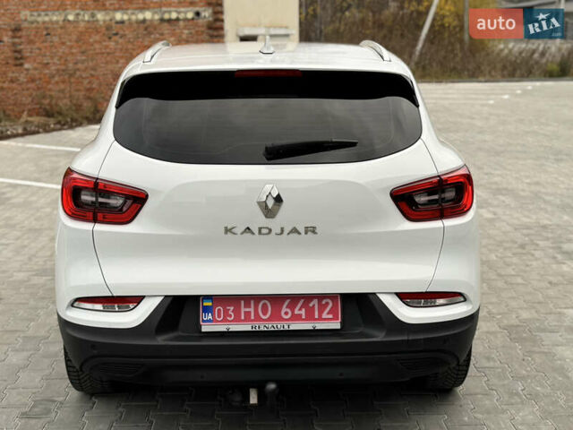 Белый Рено Kadjar, объемом двигателя 1.46 л и пробегом 93 тыс. км за 19600 $, фото 10 на Automoto.ua