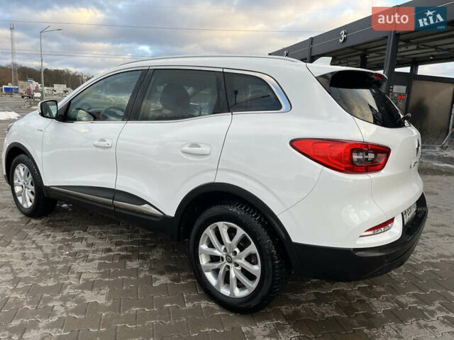 Белый Рено Kadjar, объемом двигателя 1.5 л и пробегом 178 тыс. км за 18500 $, фото 15 на Automoto.ua
