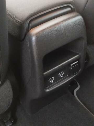 Белый Рено Kadjar, объемом двигателя 1.5 л и пробегом 103 тыс. км за 18800 $, фото 3 на Automoto.ua