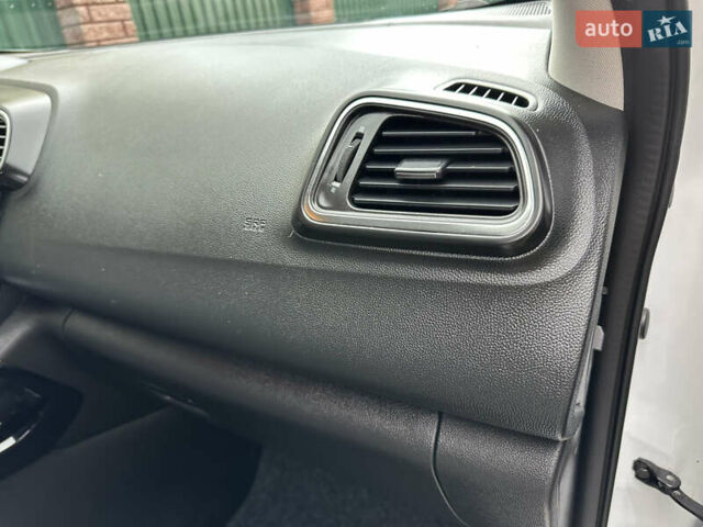 Білий Рено Kadjar, об'ємом двигуна 1.5 л та пробігом 217 тис. км за 17833 $, фото 59 на Automoto.ua