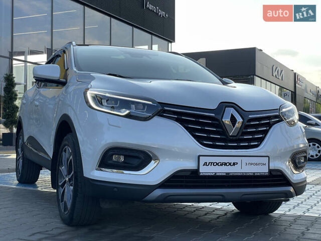 Белый Рено Kadjar, объемом двигателя 1.46 л и пробегом 50 тыс. км за 22500 $, фото 5 на Automoto.ua