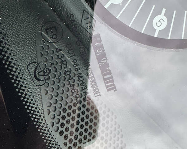 Белый Рено Kadjar, объемом двигателя 1.46 л и пробегом 93 тыс. км за 19600 $, фото 21 на Automoto.ua