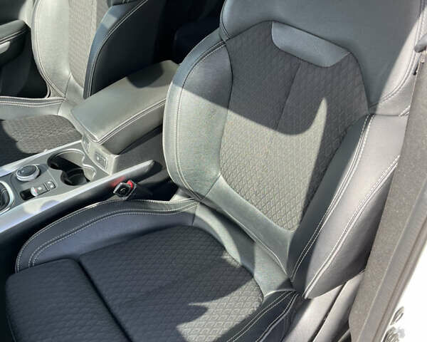 Белый Рено Kadjar, объемом двигателя 1.75 л и пробегом 178 тыс. км за 17000 $, фото 11 на Automoto.ua