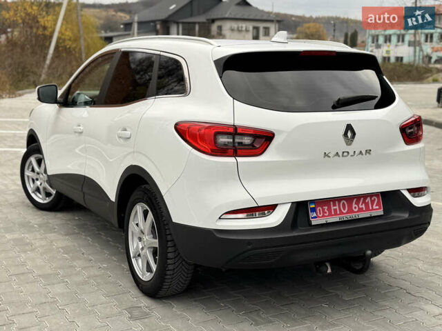 Белый Рено Kadjar, объемом двигателя 1.46 л и пробегом 93 тыс. км за 19600 $, фото 5 на Automoto.ua