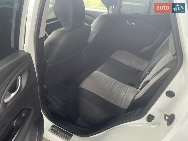 Белый Рено Kadjar, объемом двигателя 1.46 л и пробегом 132 тыс. км за 19200 $, фото 10 на Automoto.ua