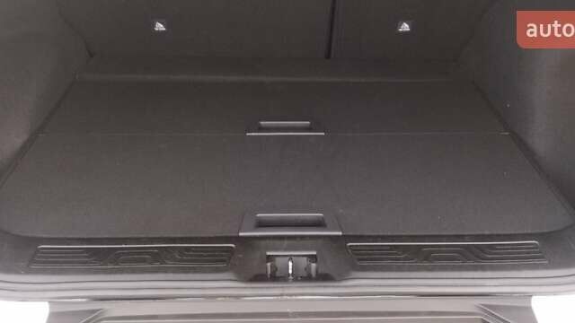 Белый Рено Kadjar, объемом двигателя 1.5 л и пробегом 103 тыс. км за 18800 $, фото 27 на Automoto.ua