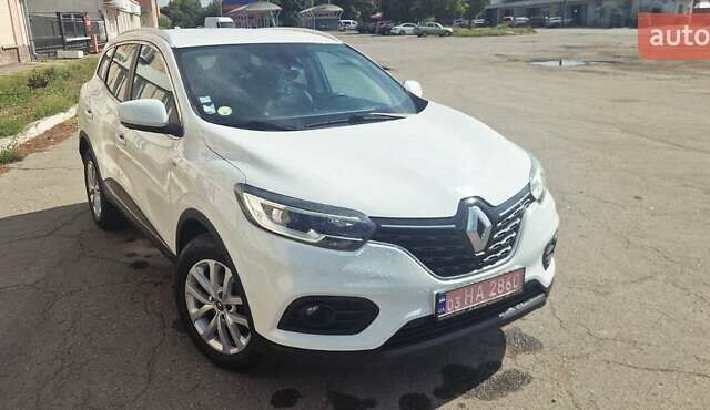 Белый Рено Kadjar, объемом двигателя 1.46 л и пробегом 181 тыс. км за 18000 $, фото 8 на Automoto.ua