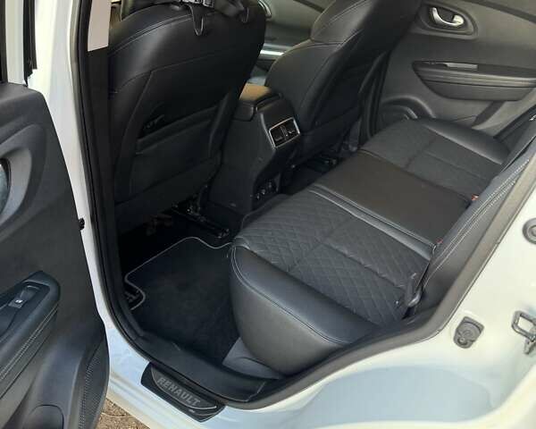 Білий Рено Kadjar, об'ємом двигуна 1.46 л та пробігом 47 тис. км за 22000 $, фото 6 на Automoto.ua