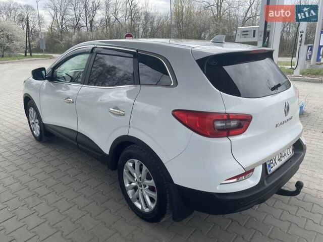Белый Рено Kadjar, объемом двигателя 1.46 л и пробегом 132 тыс. км за 19200 $, фото 2 на Automoto.ua