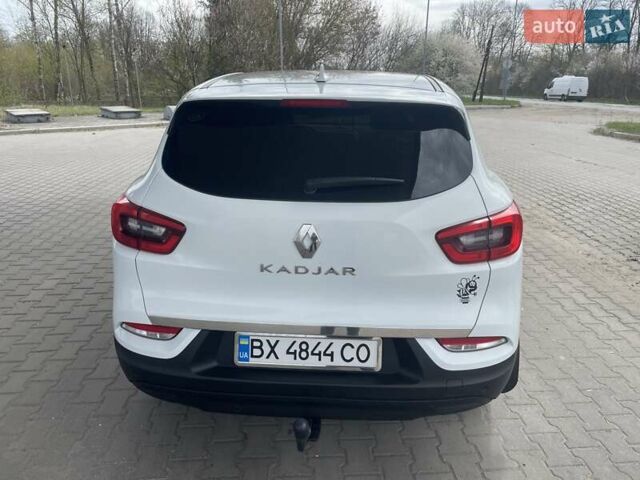 Белый Рено Kadjar, объемом двигателя 1.46 л и пробегом 132 тыс. км за 19200 $, фото 4 на Automoto.ua