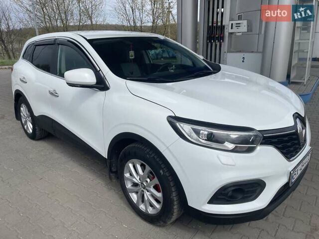 Белый Рено Kadjar, объемом двигателя 1.46 л и пробегом 132 тыс. км за 19200 $, фото 1 на Automoto.ua