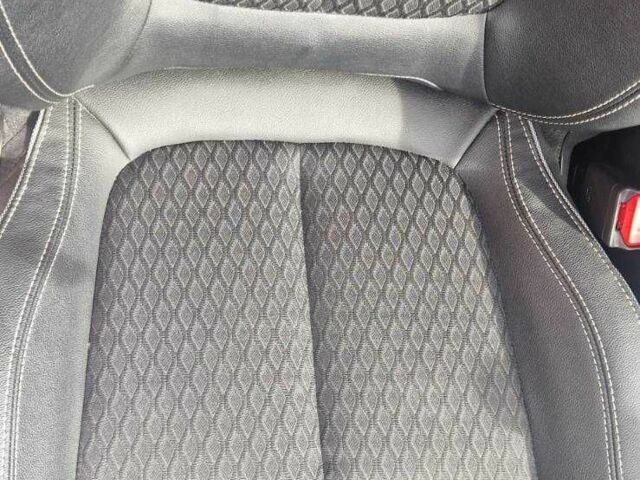 Белый Рено Kadjar, объемом двигателя 1.5 л и пробегом 181 тыс. км за 17500 $, фото 17 на Automoto.ua