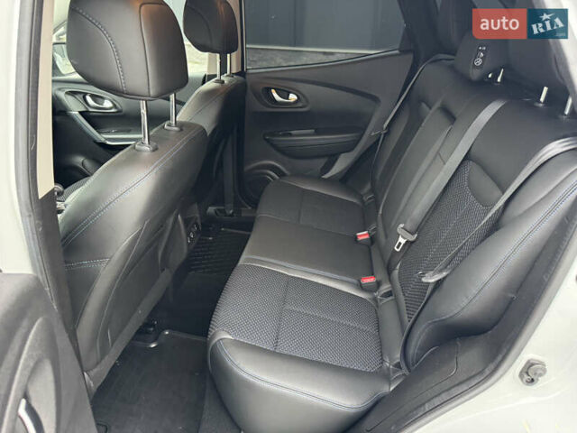 Белый Рено Kadjar, объемом двигателя 1.46 л и пробегом 93 тыс. км за 19600 $, фото 37 на Automoto.ua
