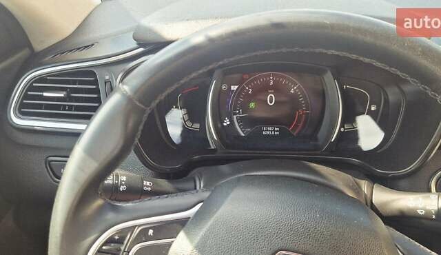 Белый Рено Kadjar, объемом двигателя 1.46 л и пробегом 181 тыс. км за 18000 $, фото 11 на Automoto.ua