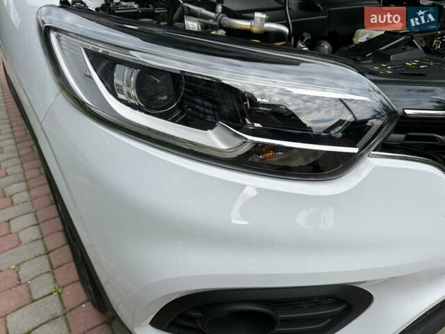 Білий Рено Kadjar, об'ємом двигуна 1.5 л та пробігом 217 тис. км за 17833 $, фото 80 на Automoto.ua