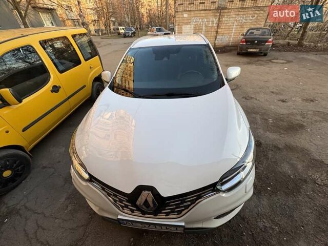 Білий Рено Kadjar, об'ємом двигуна 1.46 л та пробігом 47 тис. км за 22000 $, фото 24 на Automoto.ua