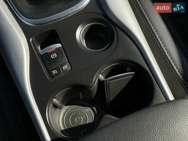 Белый Рено Kadjar, объемом двигателя 1.46 л и пробегом 103 тыс. км за 20900 $, фото 13 на Automoto.ua