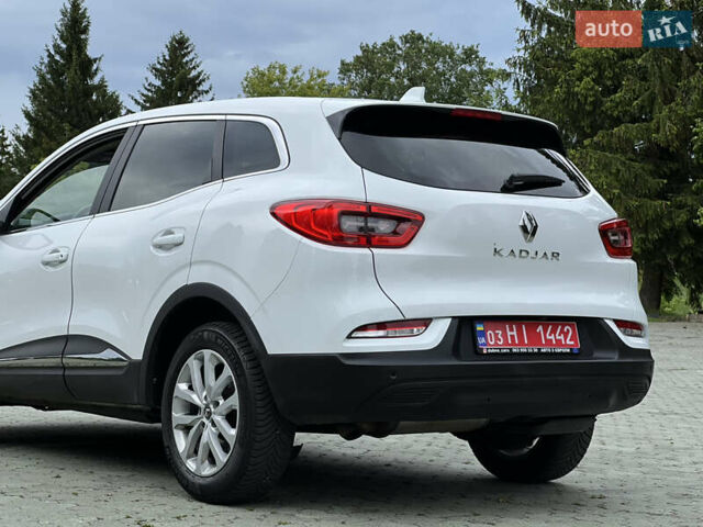 Белый Рено Kadjar, объемом двигателя 1.5 л и пробегом 197 тыс. км за 18300 $, фото 28 на Automoto.ua
