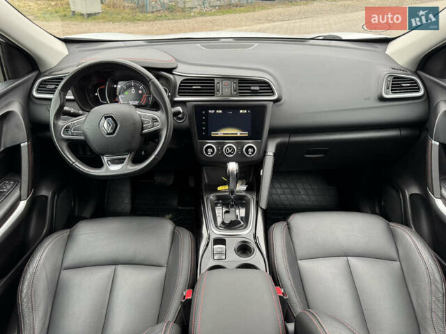 Білий Рено Kadjar, об'ємом двигуна 1.46 л та пробігом 191 тис. км за 18800 $, фото 27 на Automoto.ua