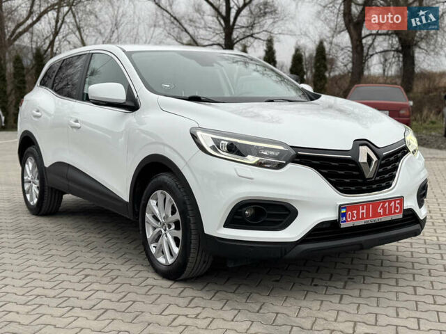 Білий Рено Kadjar, об'ємом двигуна 1.46 л та пробігом 191 тис. км за 18800 $, фото 7 на Automoto.ua