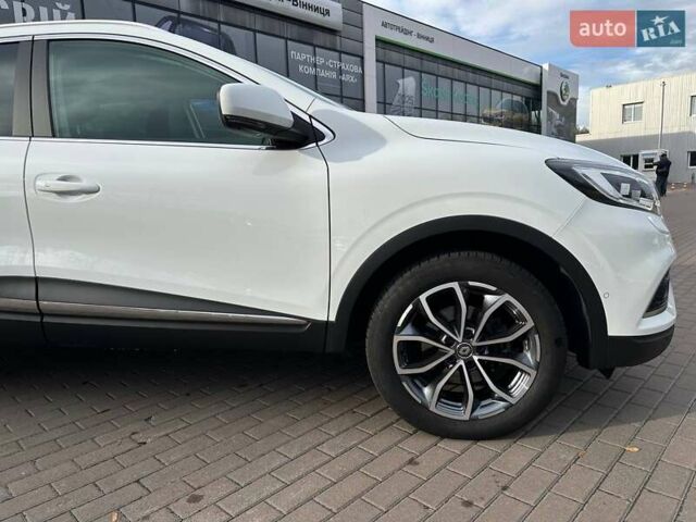 Белый Рено Kadjar, объемом двигателя 1.46 л и пробегом 50 тыс. км за 22300 $, фото 5 на Automoto.ua