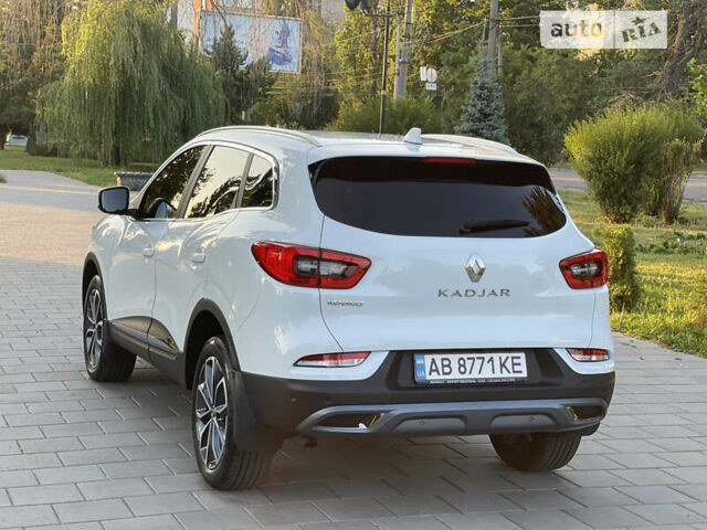 Белый Рено Kadjar, объемом двигателя 1.5 л и пробегом 54 тыс. км за 25300 $, фото 5 на Automoto.ua