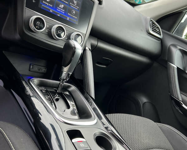 Белый Рено Kadjar, объемом двигателя 1.5 л и пробегом 197 тыс. км за 18300 $, фото 76 на Automoto.ua