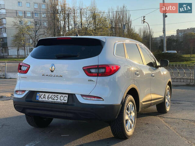Белый Рено Kadjar, объемом двигателя 1.2 л и пробегом 65 тыс. км за 17300 $, фото 4 на Automoto.ua