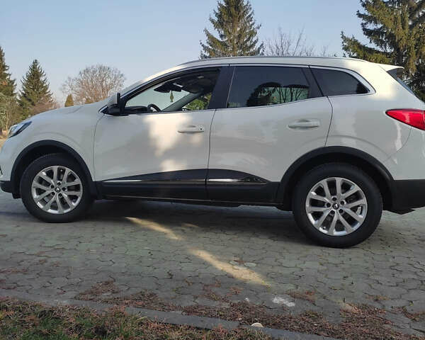 Белый Рено Kadjar, объемом двигателя 1.5 л и пробегом 135 тыс. км за 18700 $, фото 13 на Automoto.ua