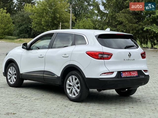Белый Рено Kadjar, объемом двигателя 1.5 л и пробегом 197 тыс. км за 18300 $, фото 27 на Automoto.ua