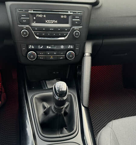 Белый Рено Kadjar, объемом двигателя 1.2 л и пробегом 51 тыс. км за 15700 $, фото 8 на Automoto.ua