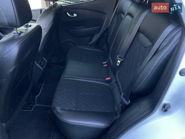 Белый Рено Kadjar, объемом двигателя 1.46 л и пробегом 103 тыс. км за 20900 $, фото 10 на Automoto.ua