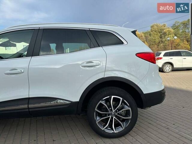 Белый Рено Kadjar, объемом двигателя 1.46 л и пробегом 50 тыс. км за 22300 $, фото 24 на Automoto.ua